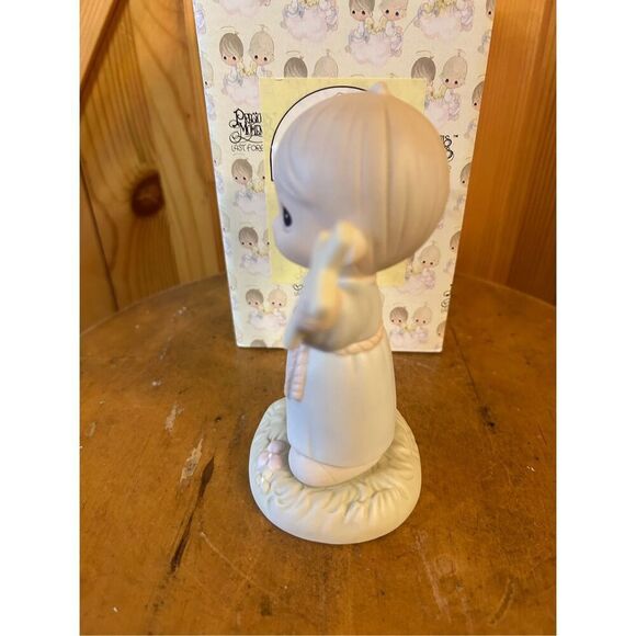 Precious Moments Figurine 1994 “HALLELUJAH FOR THE CROSS” #532002  With box (840 - Picture 2 of 7